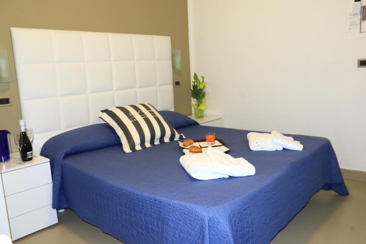 Hotel Diamante Католика Екстериор снимка