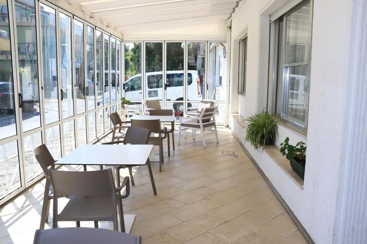 Hotel Diamante Католика Екстериор снимка