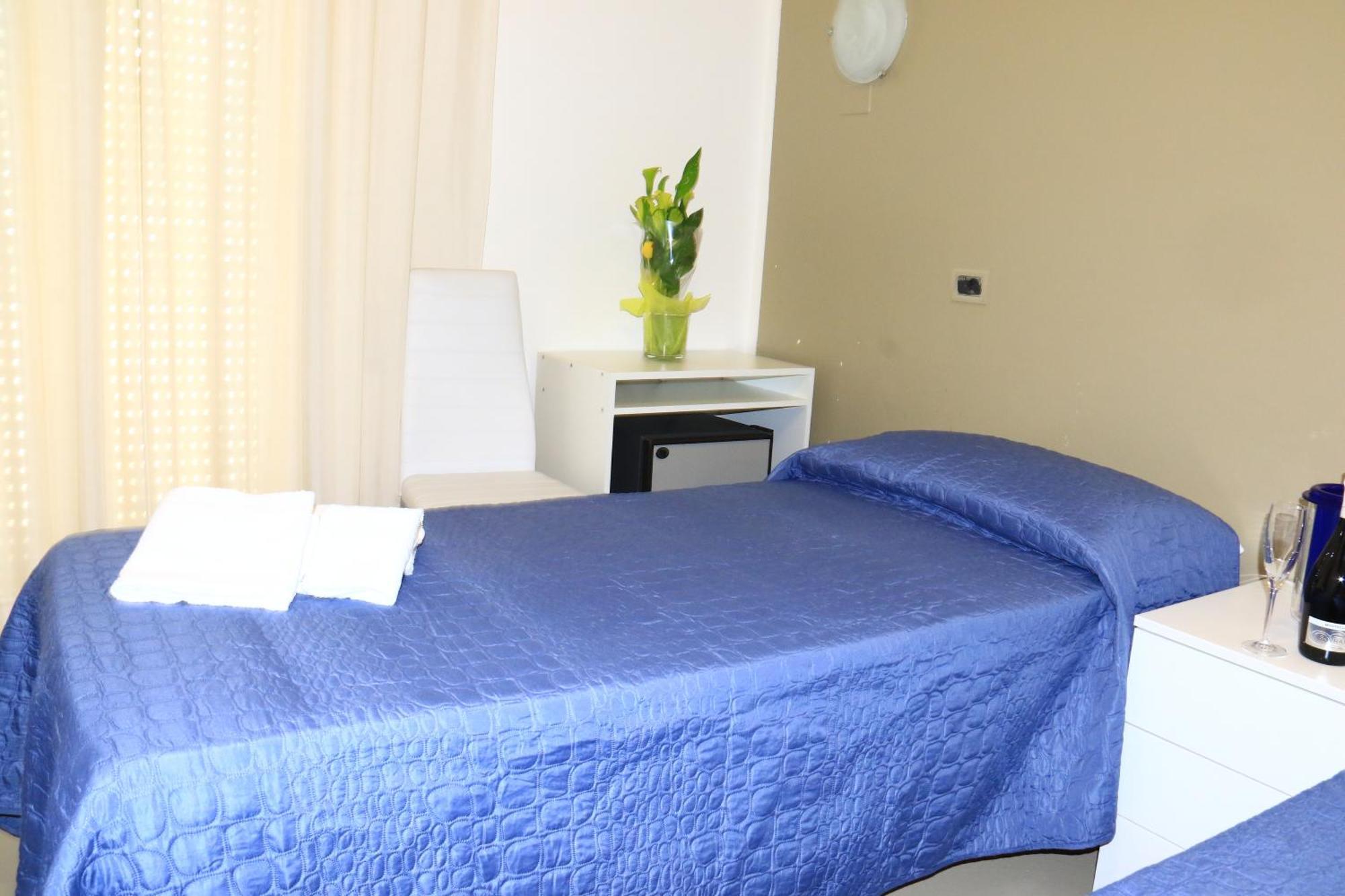 Hotel Diamante Католика Екстериор снимка