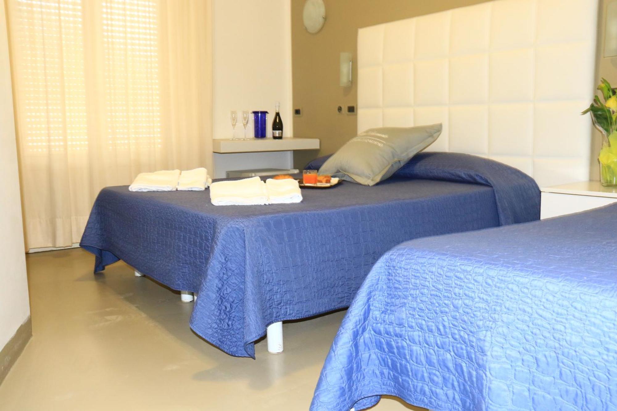 Hotel Diamante Католика Екстериор снимка